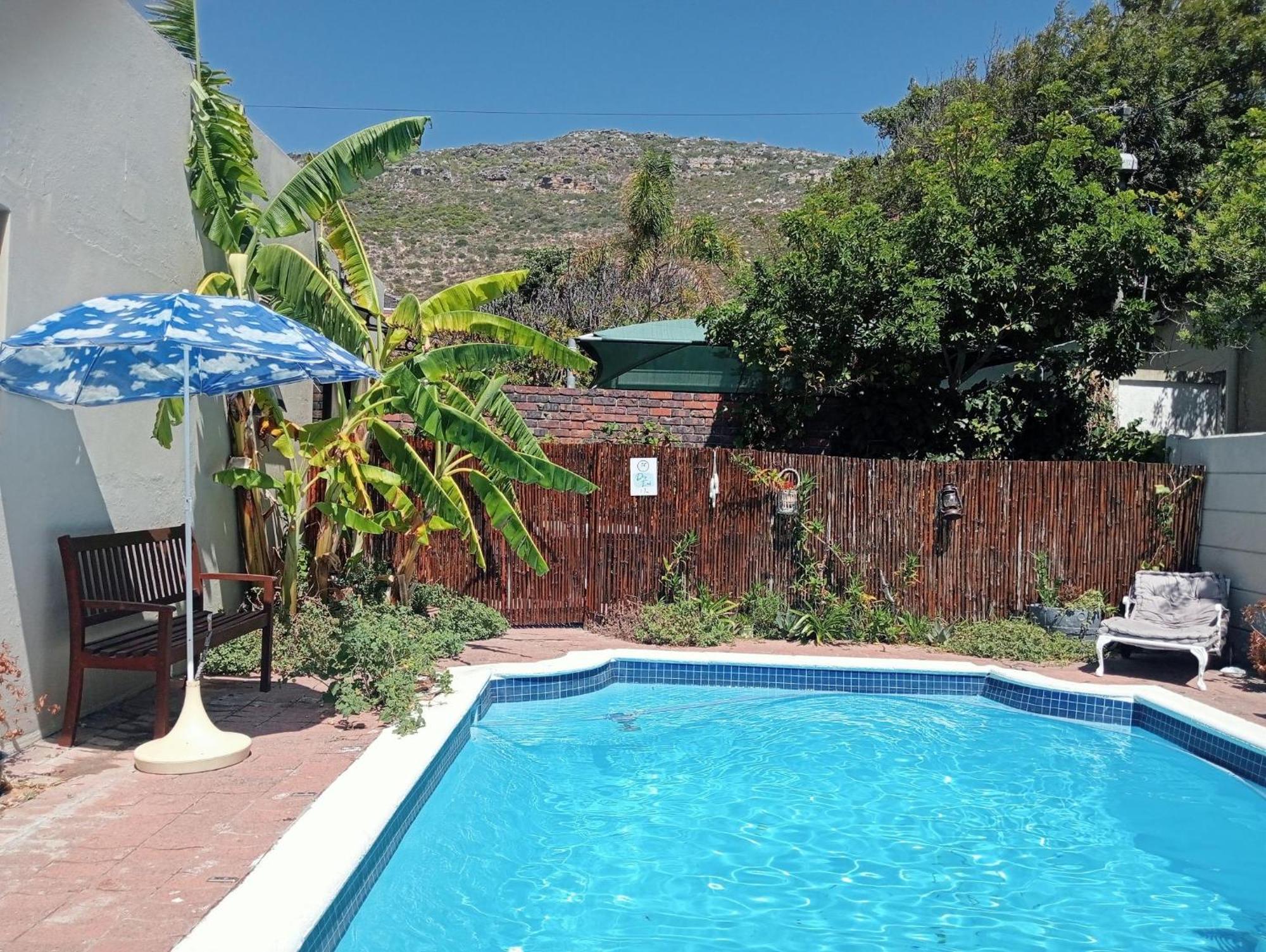 The Pool Cottage Фиш Хук Екстериор снимка
